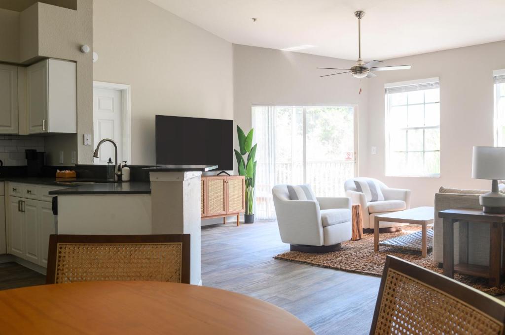 Kasa Wellington South Florida photo