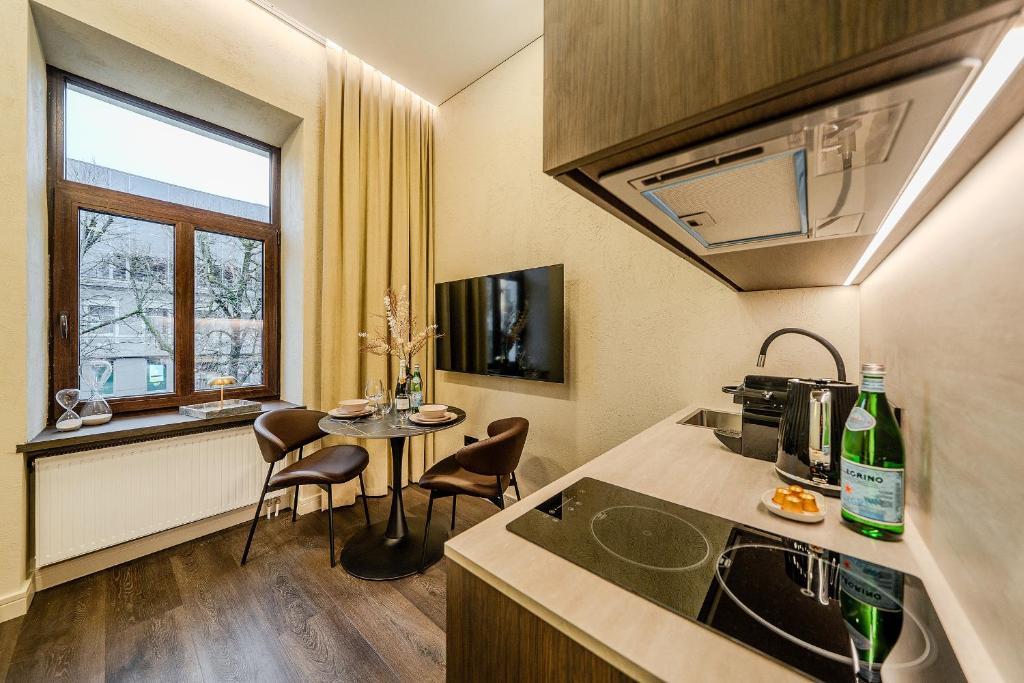 Central Park Apartments - The Luxury Collection - Studio Met Kingsize Bed En Slaapbank