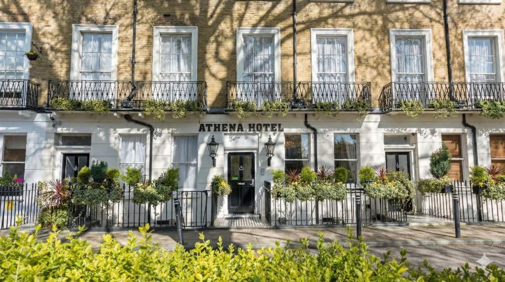 Το κτήριο όπου στεγάζεται  το ξενοδοχείο