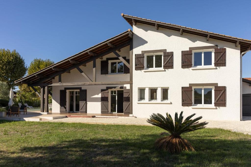 Bygningen som villaen ligger i