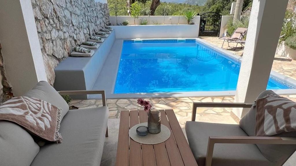 Πισίνα στο ή κοντά στο Villa "Lala"