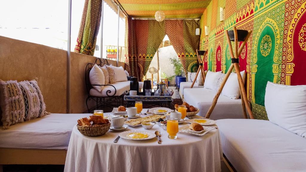 Đồ ăn tại/gần khách sạn