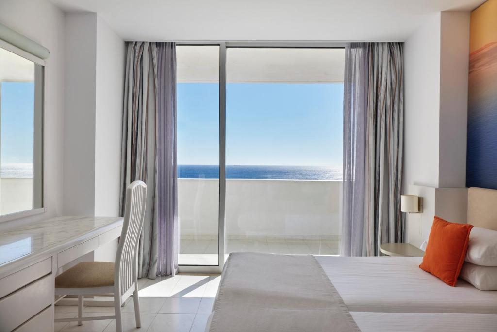 Epsilon Hotel Apartments - 13