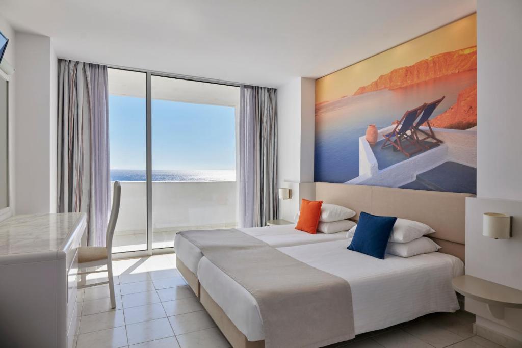 Epsilon Hotel Apartments - 19