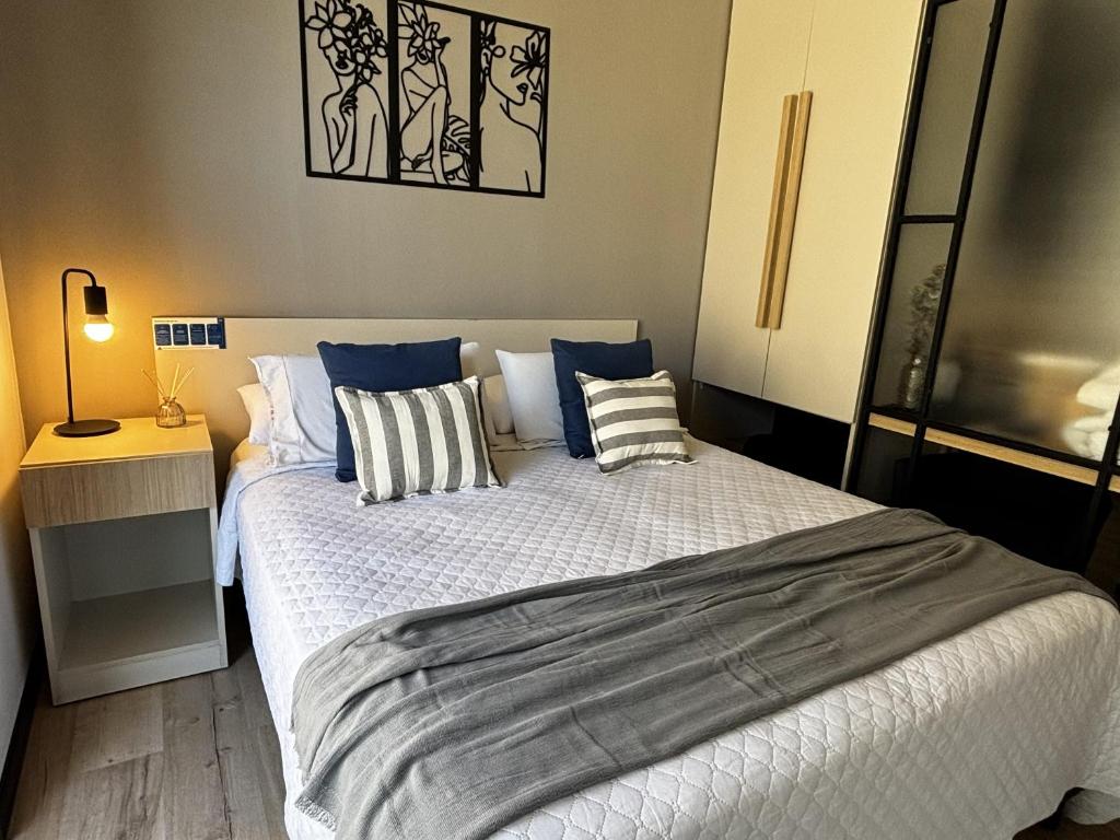 Postel nebo postele na pokoji v ubytování Lima alojamiento en Salta para 2