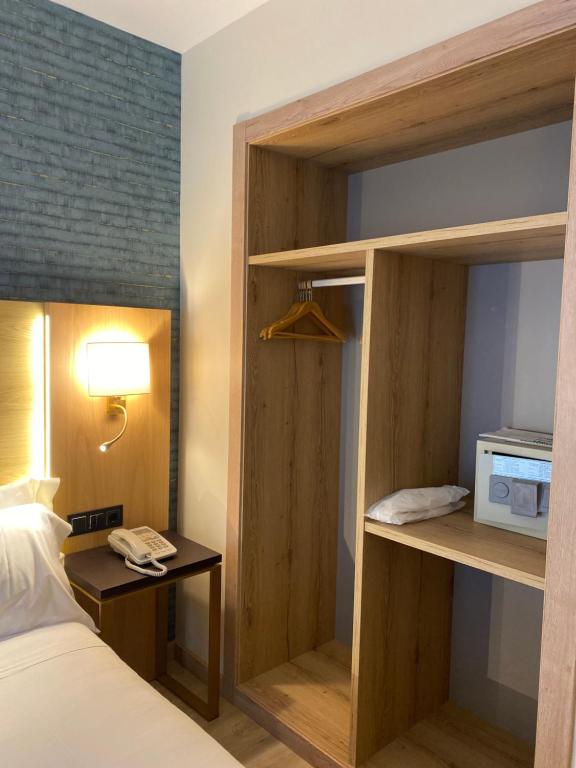 Hotel Zentral Gijón Rey Pelayo - 13