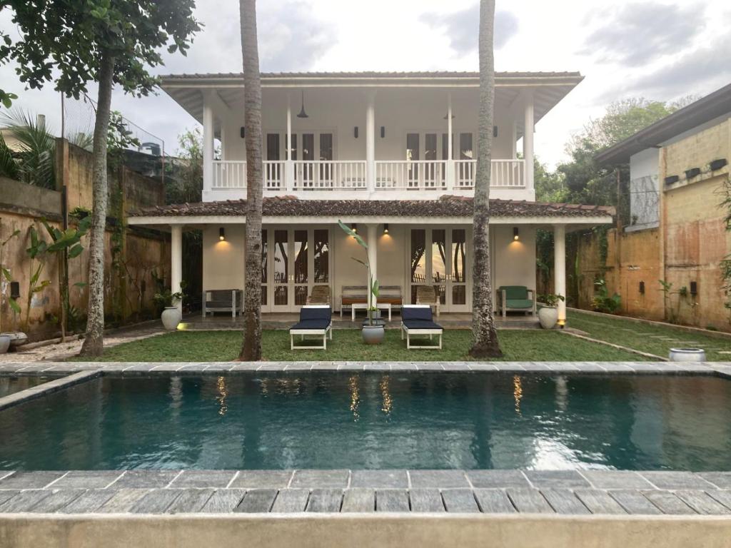 Bazén v ubytování Villa Inlet Galle nebo v jeho okolí