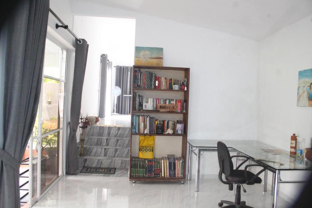 Thư viện trong căn hộ