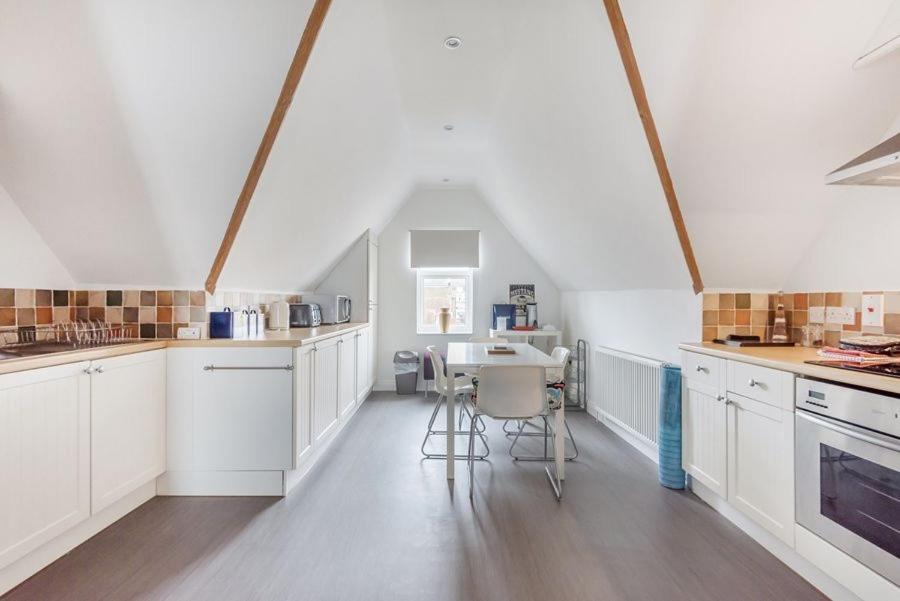 Η κουζίνα ή μικρή κουζίνα στο The Loft