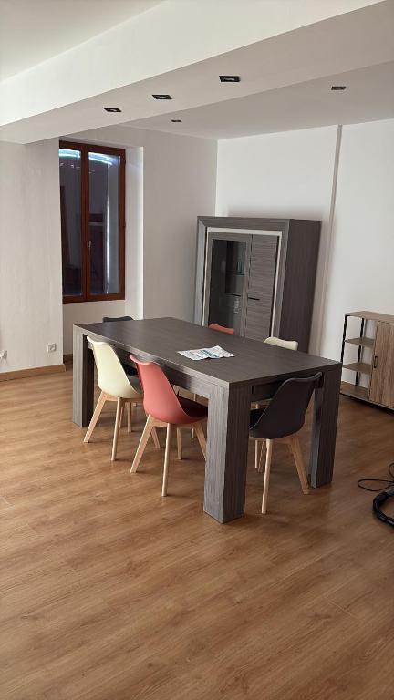 Φωτογραφία από το άλμπουμ του Maison avec 3 chambres et cheminée σε Avant-lès-Marcilly