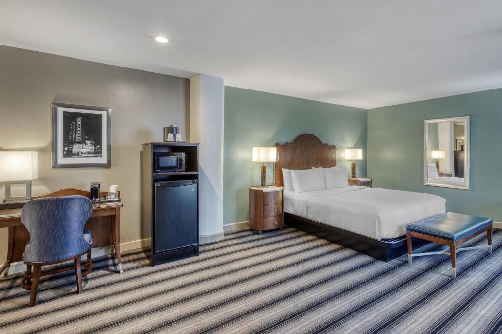 Best Western Chicago Downtown-River North photo
