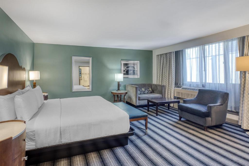Best Western Chicago Downtown-River North - 