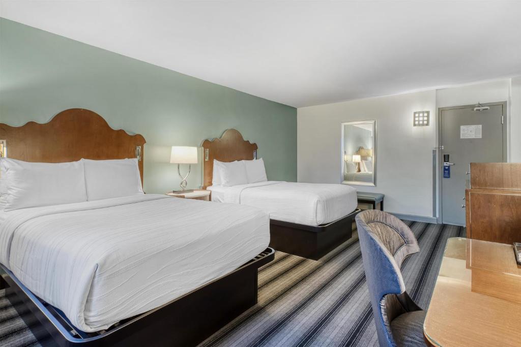 Best Western Chicago Downtown-River North photo