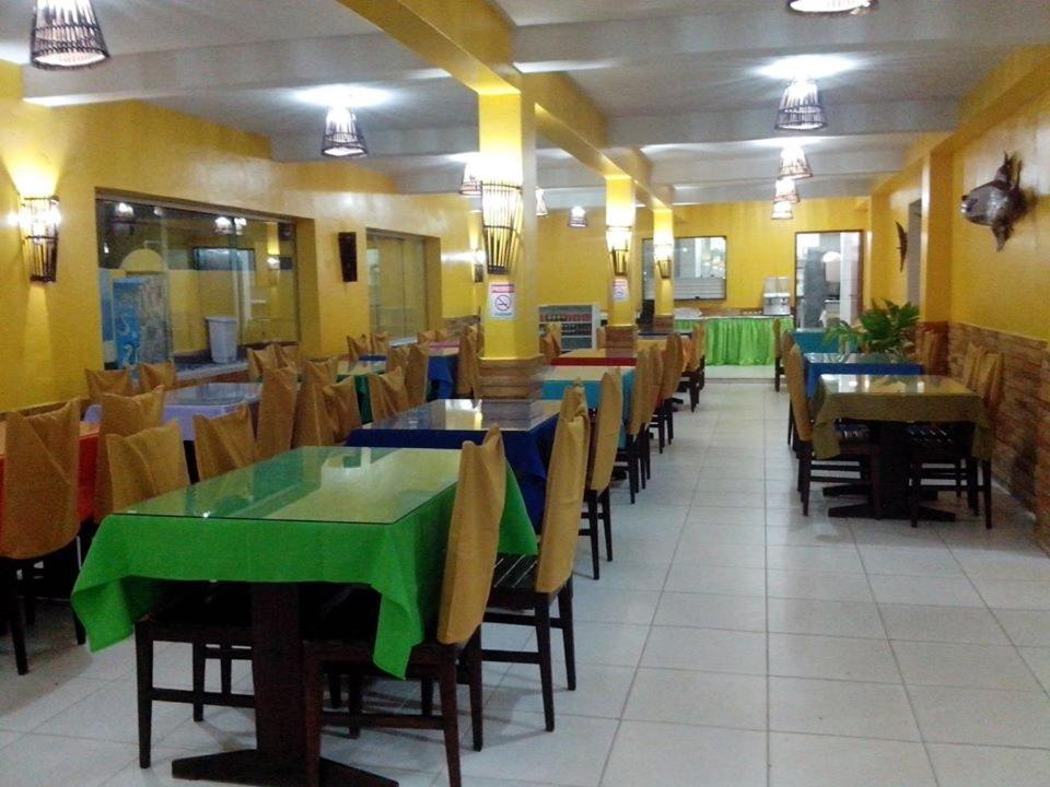  Hotel Colinas Douradas