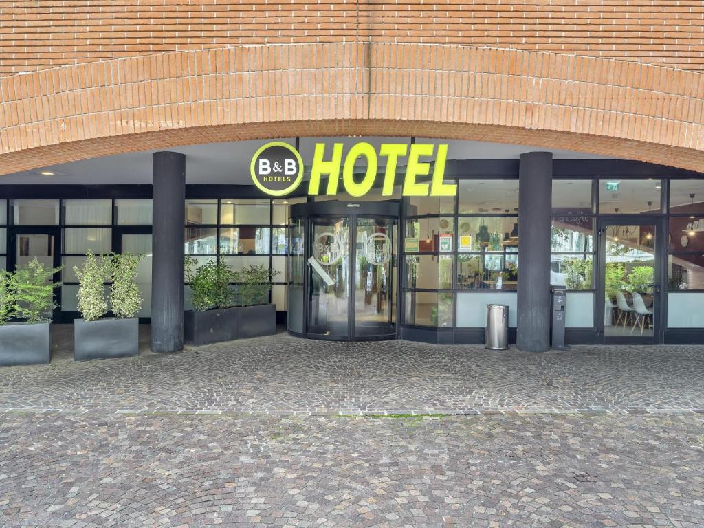 B&B Hotel Como Camerlata photo