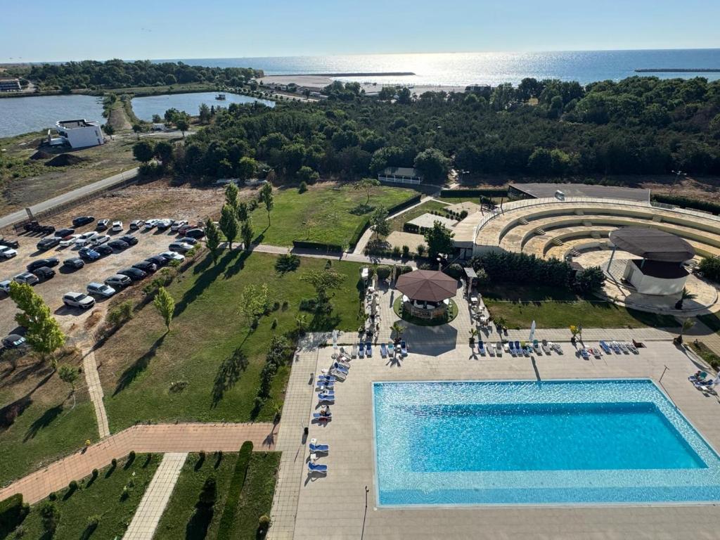 Swimmingpoolen hos eller tæt på Studio Ivana 2 by Blaxy Residence