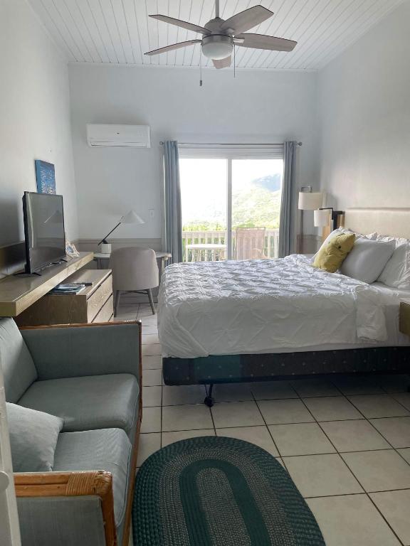 Comfort Studio King at Boundless Bliss Hotel