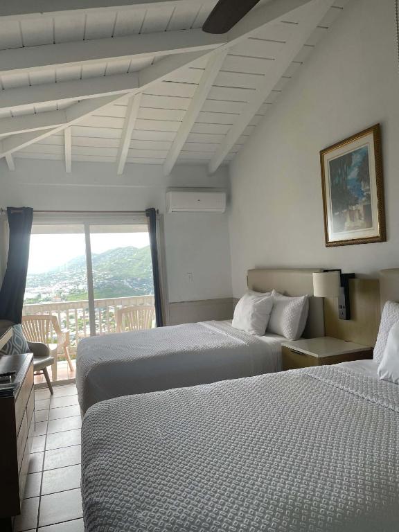 Queen Deluxe Double at Boundless Bliss Hotel