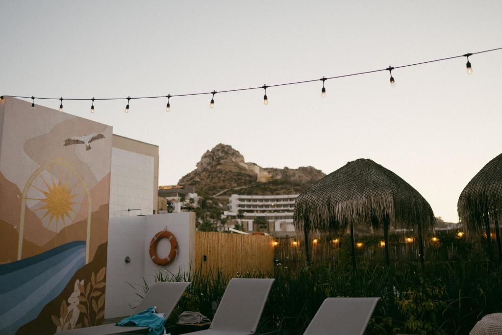 Mayan Monkey Los Cabos - Social Hotel photo