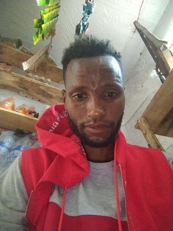 Oaspeți care stau la Awwal