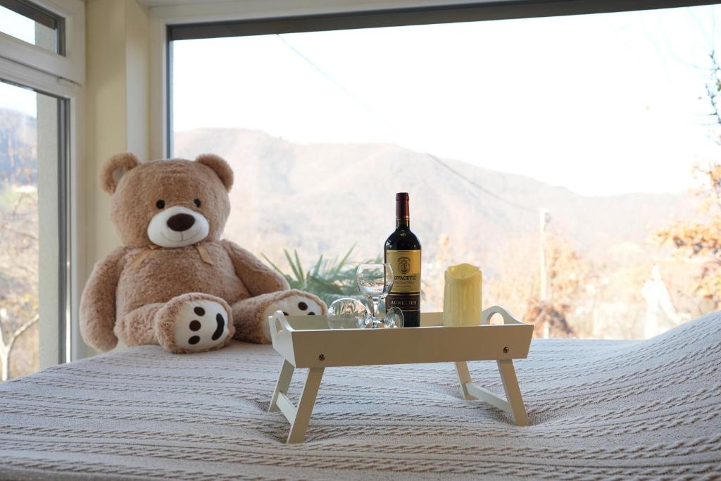 En generel udsigt til bjerge eller udsigt til bjerge taget fra lejligheden