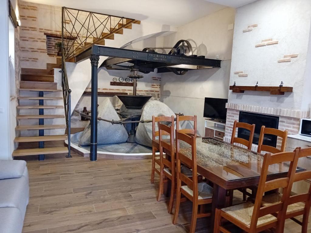 Kuchyň nebo kuchyňský kout v ubytování Casa Rural Tolanca - A un paso de Toledo y Puy du Fou