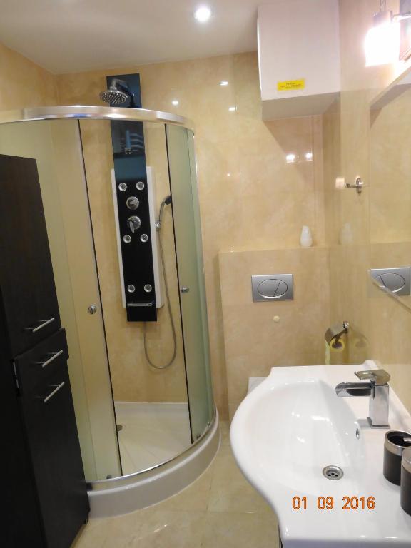 Kúpeľňa v ubytovaní Apartament Kryształowy