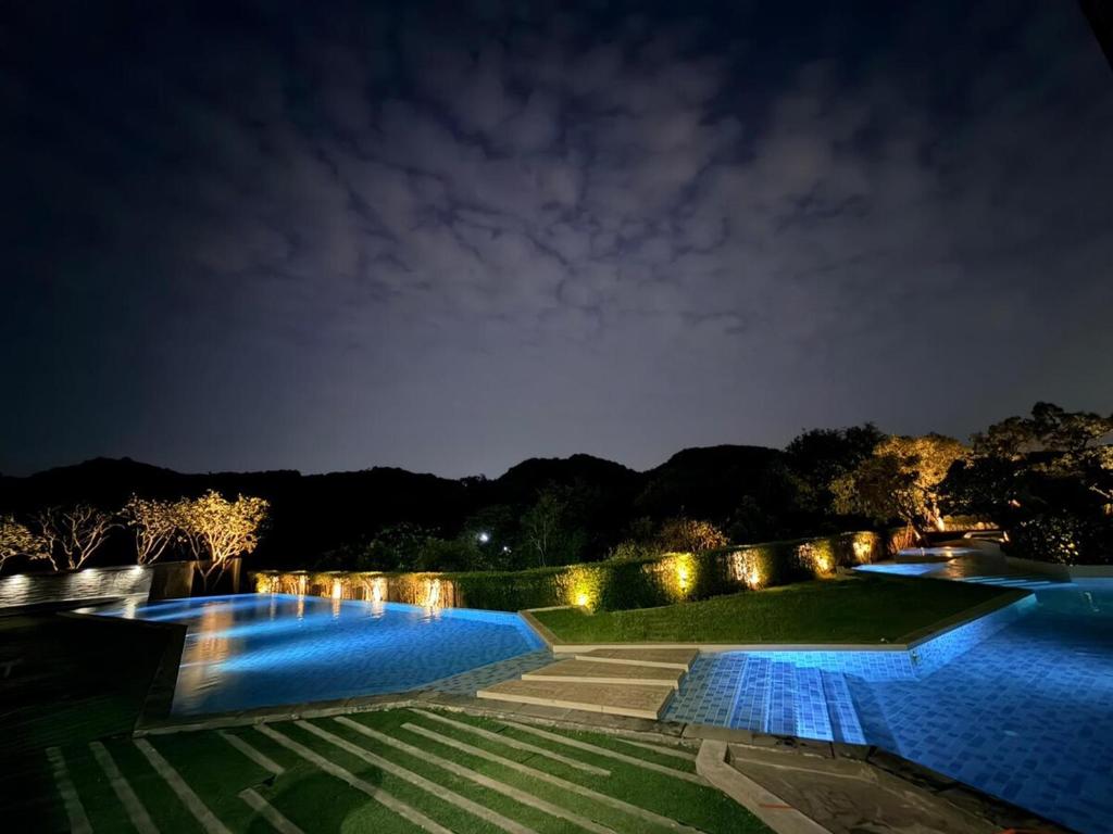 المسبح في The Sriracha Perch أو بالجوار