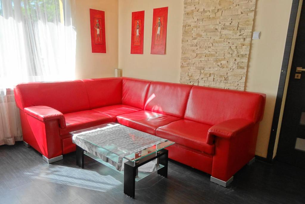 Posedenie v ubytovaní Apartament Kryształowy