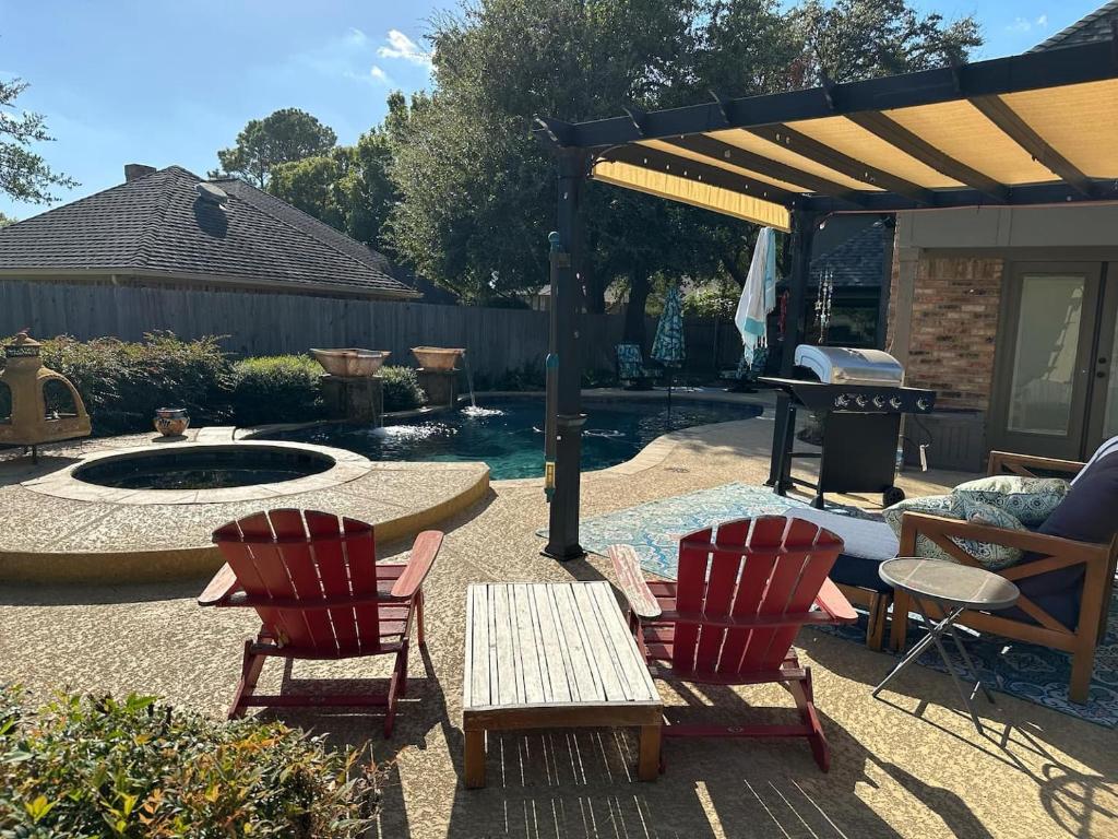 Zahrada ubytování Laurel Lane Oasis Sleeps 12 Pool Game Room