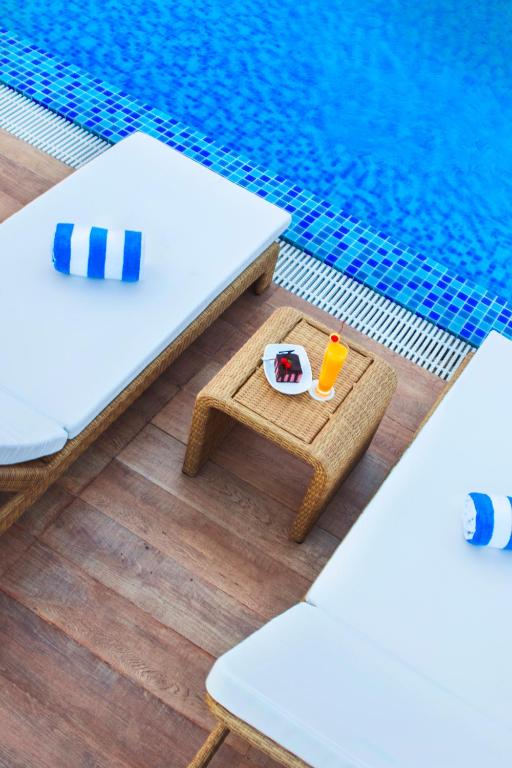 Bazén v ubytování Satoria Hotel Yogyakarta - CHSE Certified nebo v jeho okolí
