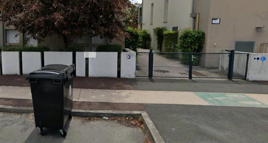 Fotografie z fotogalerie ubytování Chambre dans l'habitat v destinaci Pessac