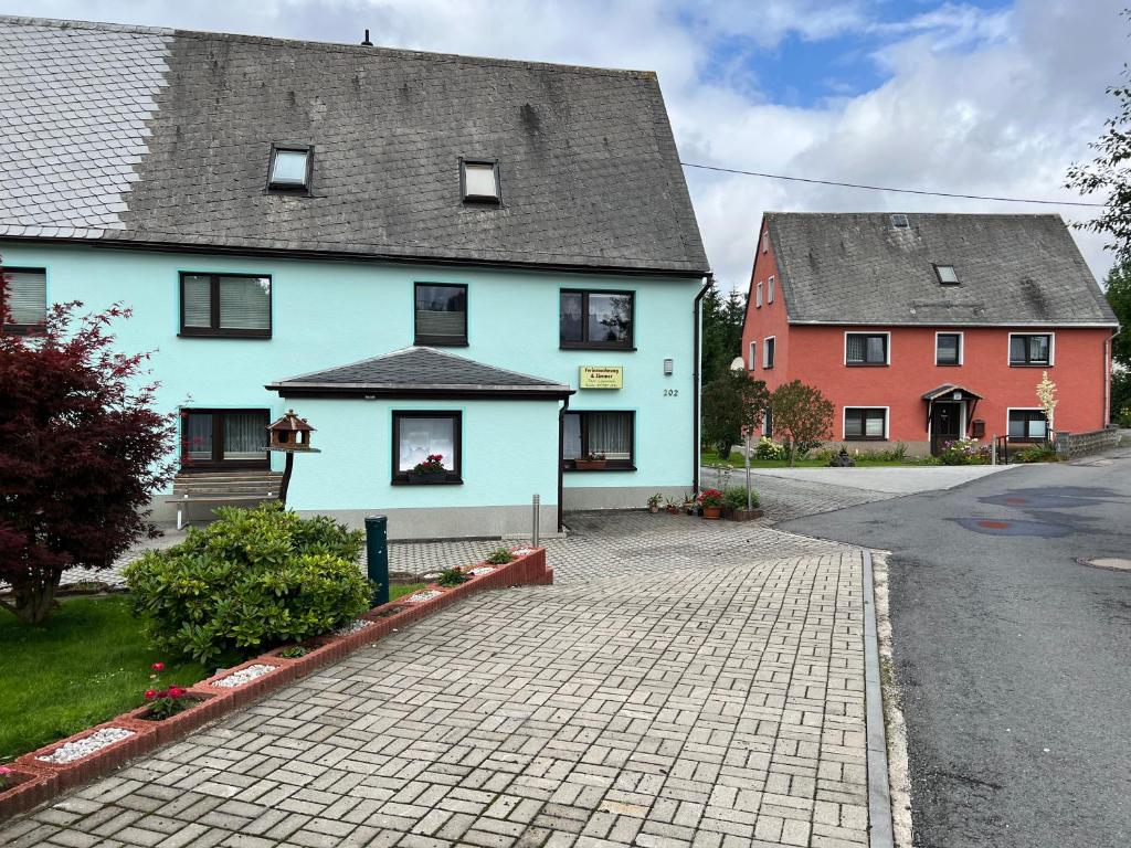 Το κτήριο όπου στεγάζεται  το διαμέρισμα