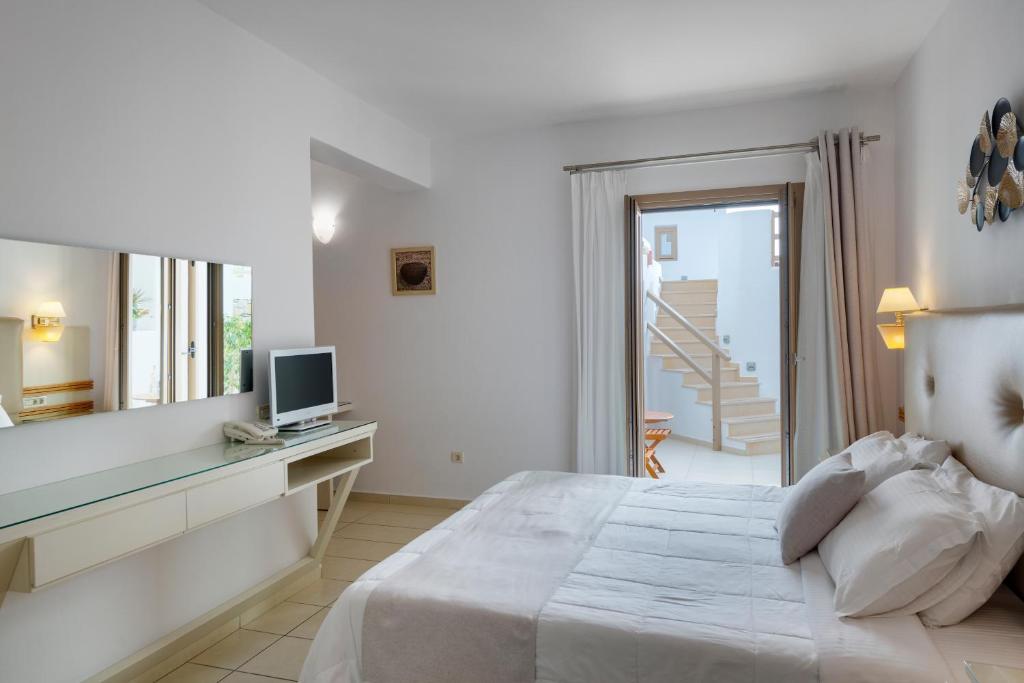 Lithos by Spyros & Flora - 2