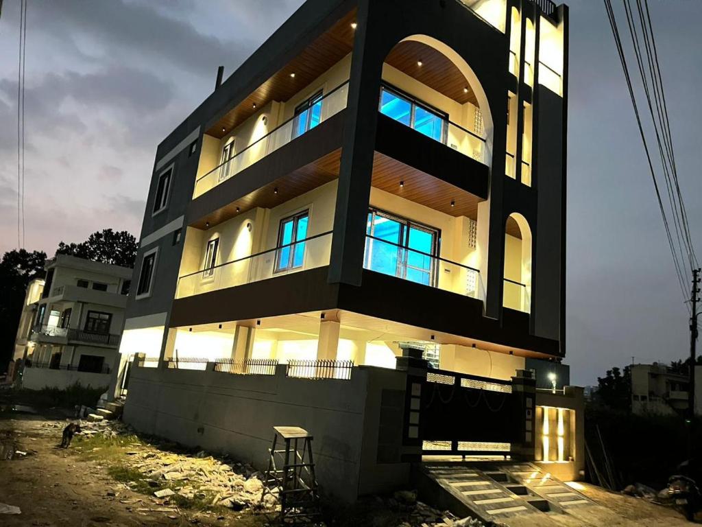 Bygningen som feriehuset ligger i