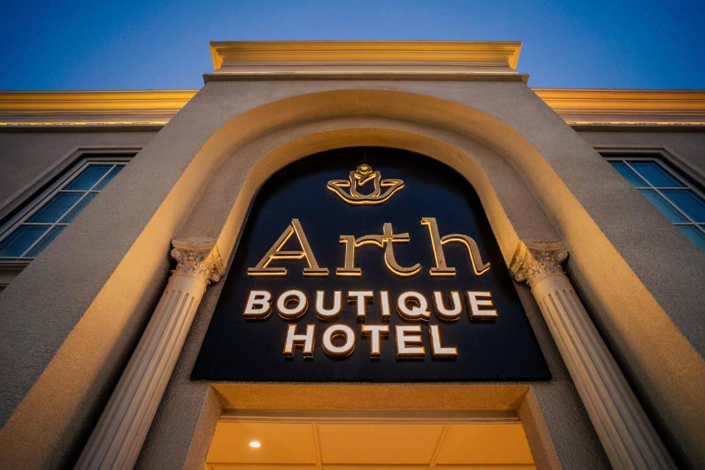 Сертификат, награда, вывеска или другой документ, выставленный в Arth Boutique Hotel