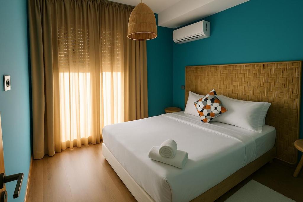 Postel nebo postele na pokoji v ubytování Cozy 2-bedroom studio