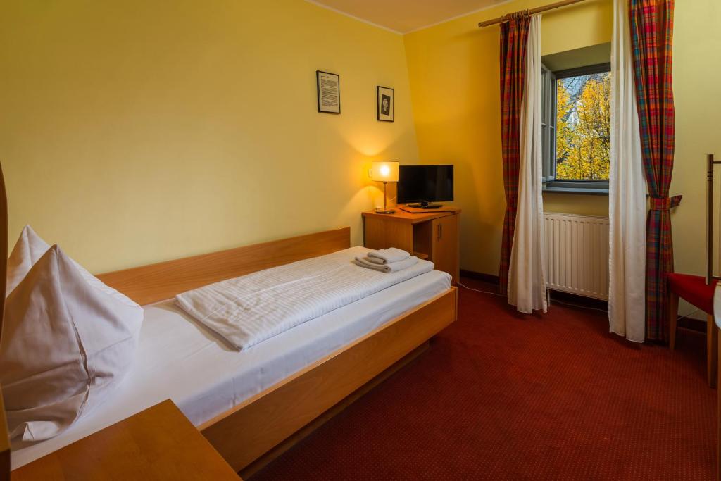 Hotel Erbenhof - Single Room