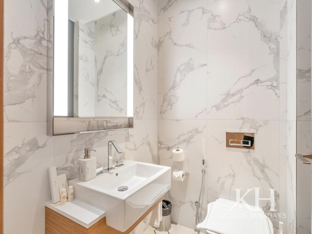 keylid-2BR-Address Opera-5 mins walk to Dubai Mall