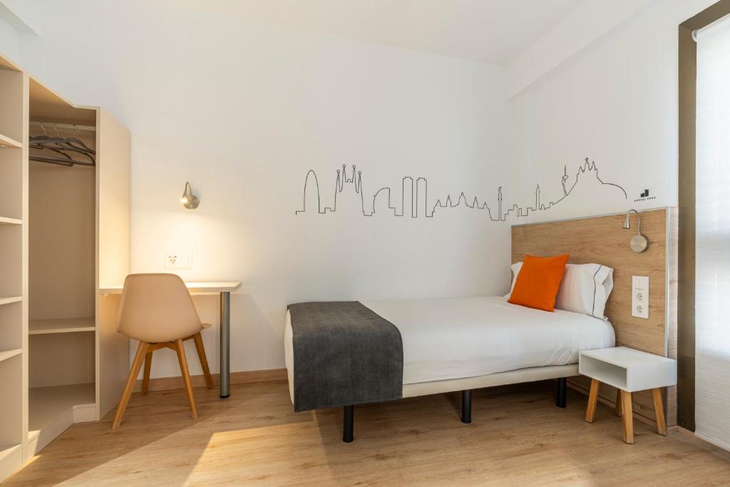 Hostal Sans - Single Room With Balcony