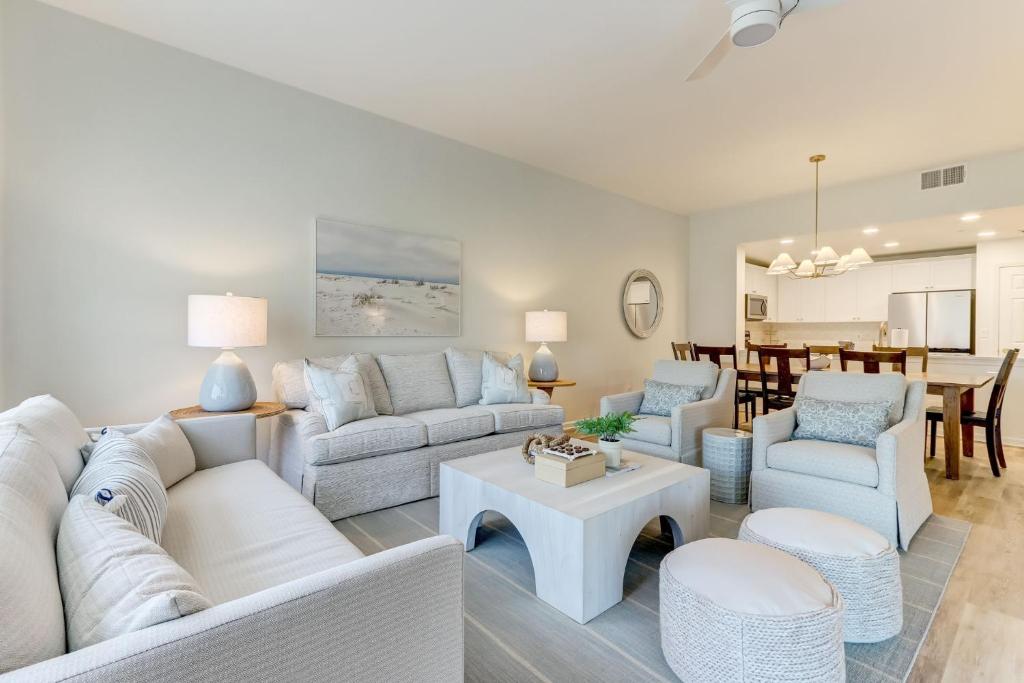 Posezení v ubytování Ocean Park 103 condo