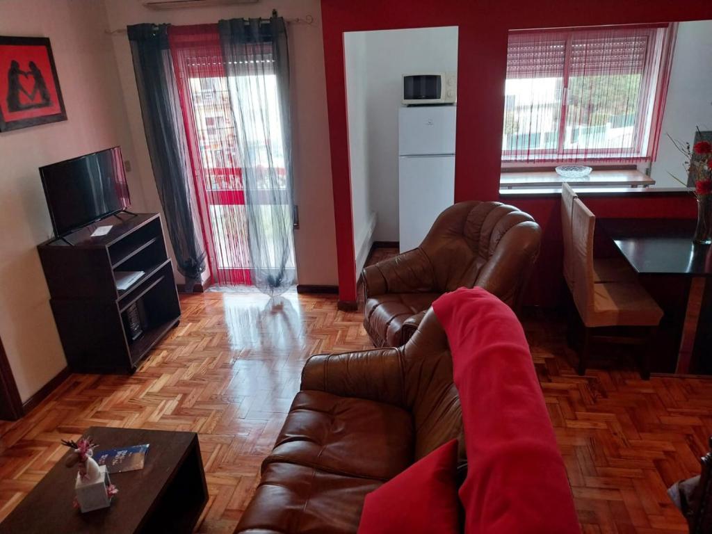 Et tv og/eller underholdning på 4 Bedrooms 2 Suites Balcony City View Flat