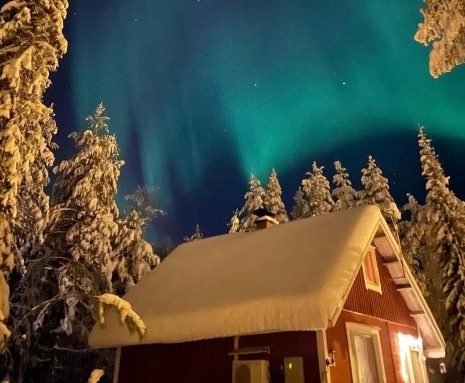 Tievaharju Cabin v zimě