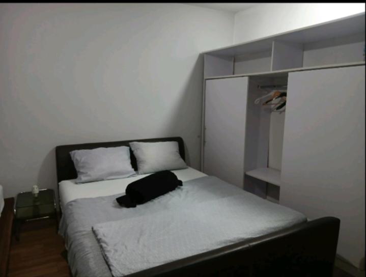 Postel nebo postele na pokoji v ubytování Stan na dan Ugljevik Centar