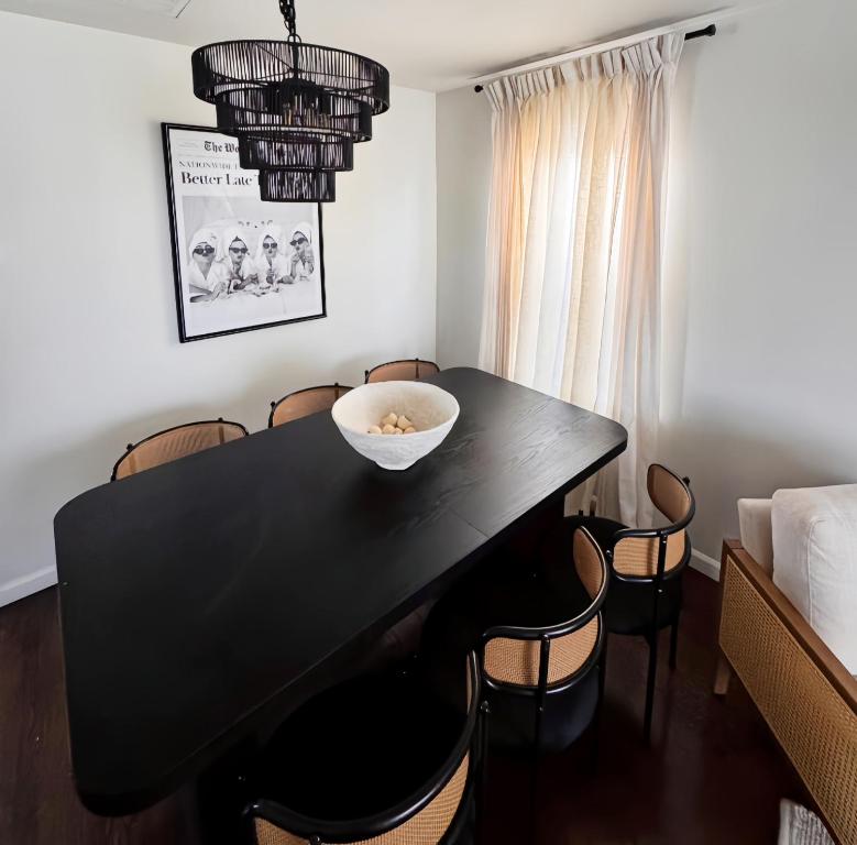 Billede fra billedgalleriet på 30 min from NYC luxury and chic 3 bedroom i Harrison