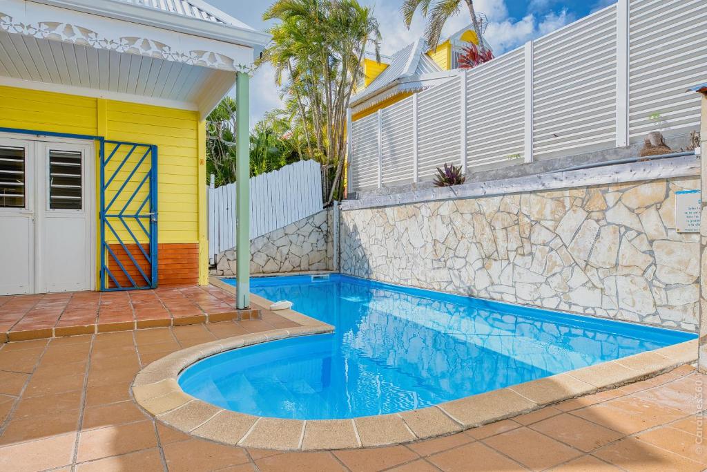 Πισίνα στο ή κοντά στο Villa Dezi F3 avec piscine