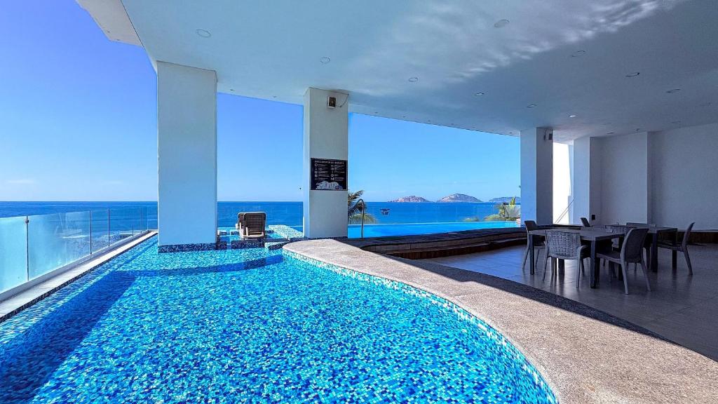 Swimmingpoolen hos eller tæt på Boca de Cielo · Malecón · Vistas al Mar