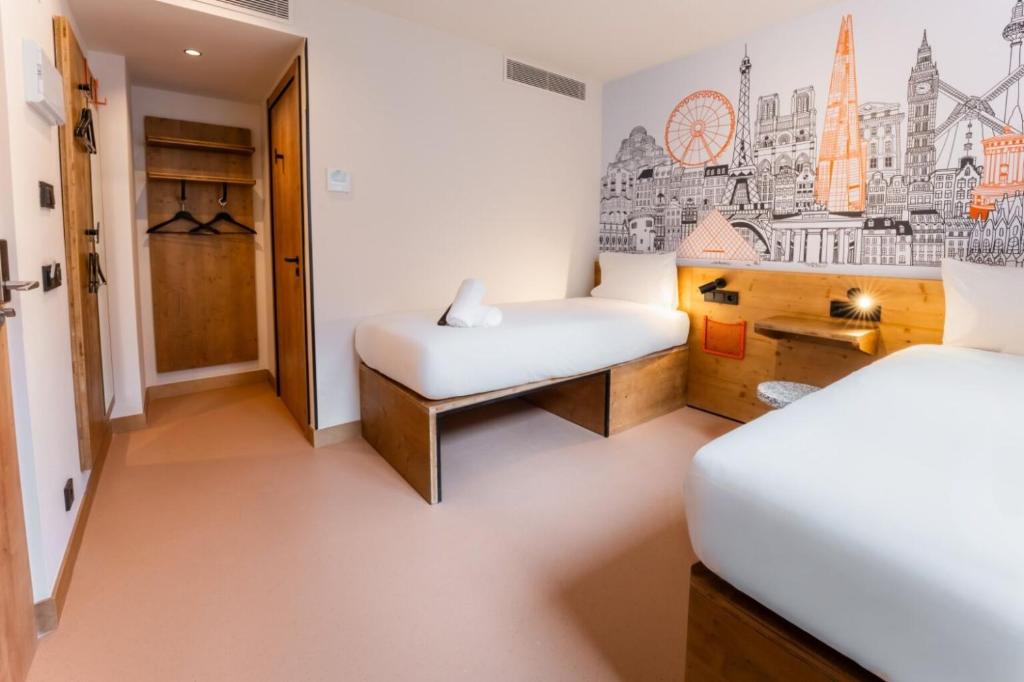 easyHotel Valencia Ciutat Vella - Standard Twin Room