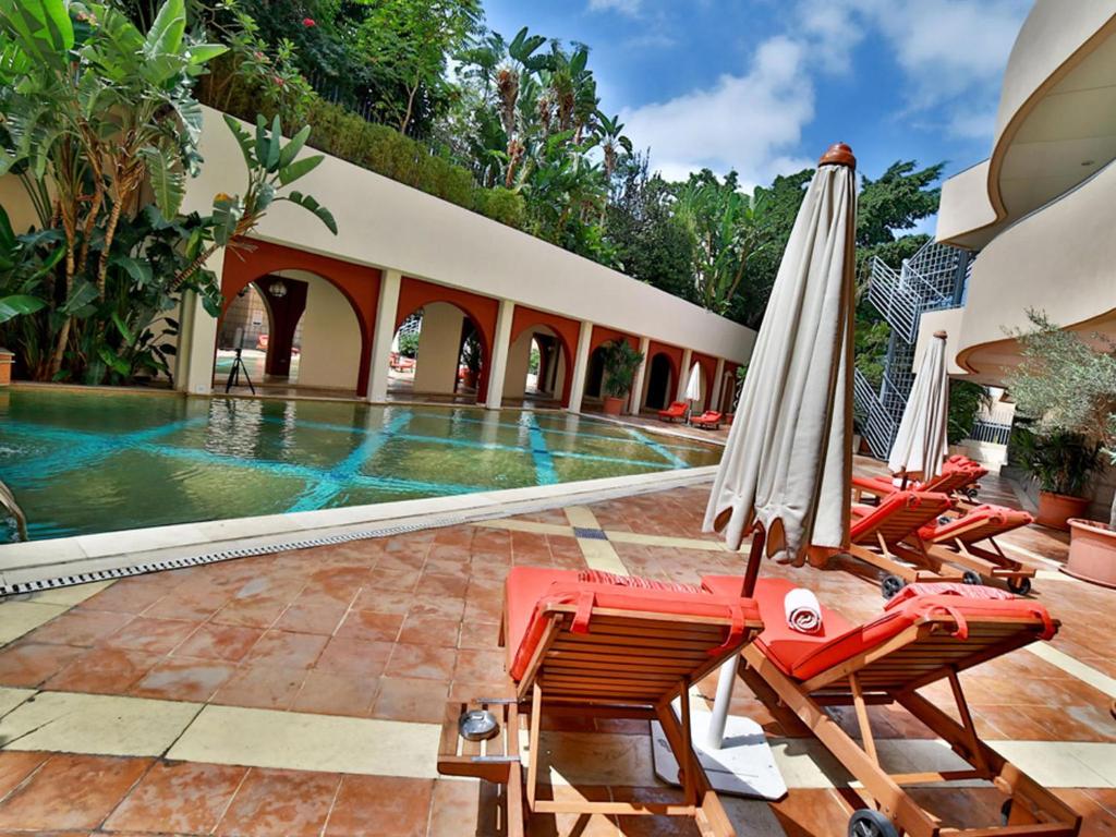 Bazén v ubytování Lancaster Tamar Hotel- Hadath nebo v jeho okolí