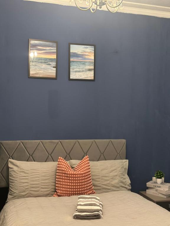 En eller flere senge i et værelse på The Manger